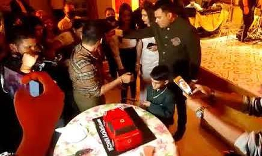 Kanish Pandey Grand Birthday Celebration With Family And Friends in Taj Land