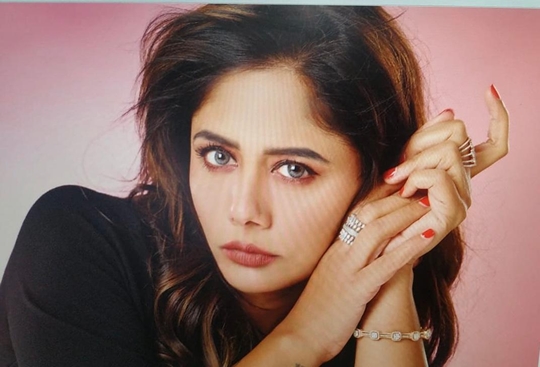 Laazmi Song Starring model-actress Aruna Arya Gupta and a well-known actor Sumit Bhardwaj