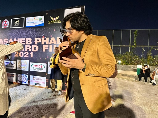 वर्सटाइल अभिनेता प्रत्यूष मिश्रा को मिला बेस्ट एक्टर का  दादा साहेब फाल्के आइकॉन अवार्ड फ़िल्मस