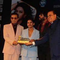 Tinu Verma, Dheeraj Kumar, Meghna Naidu, ACP Sanjay Patil At The Rashtriya Achiever Award Organized By Sanjeev Kumar